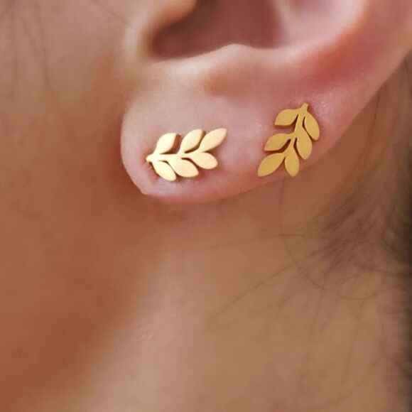 Dainty Gold Leaf Branch Stud Earrings - Picture 5 of 6